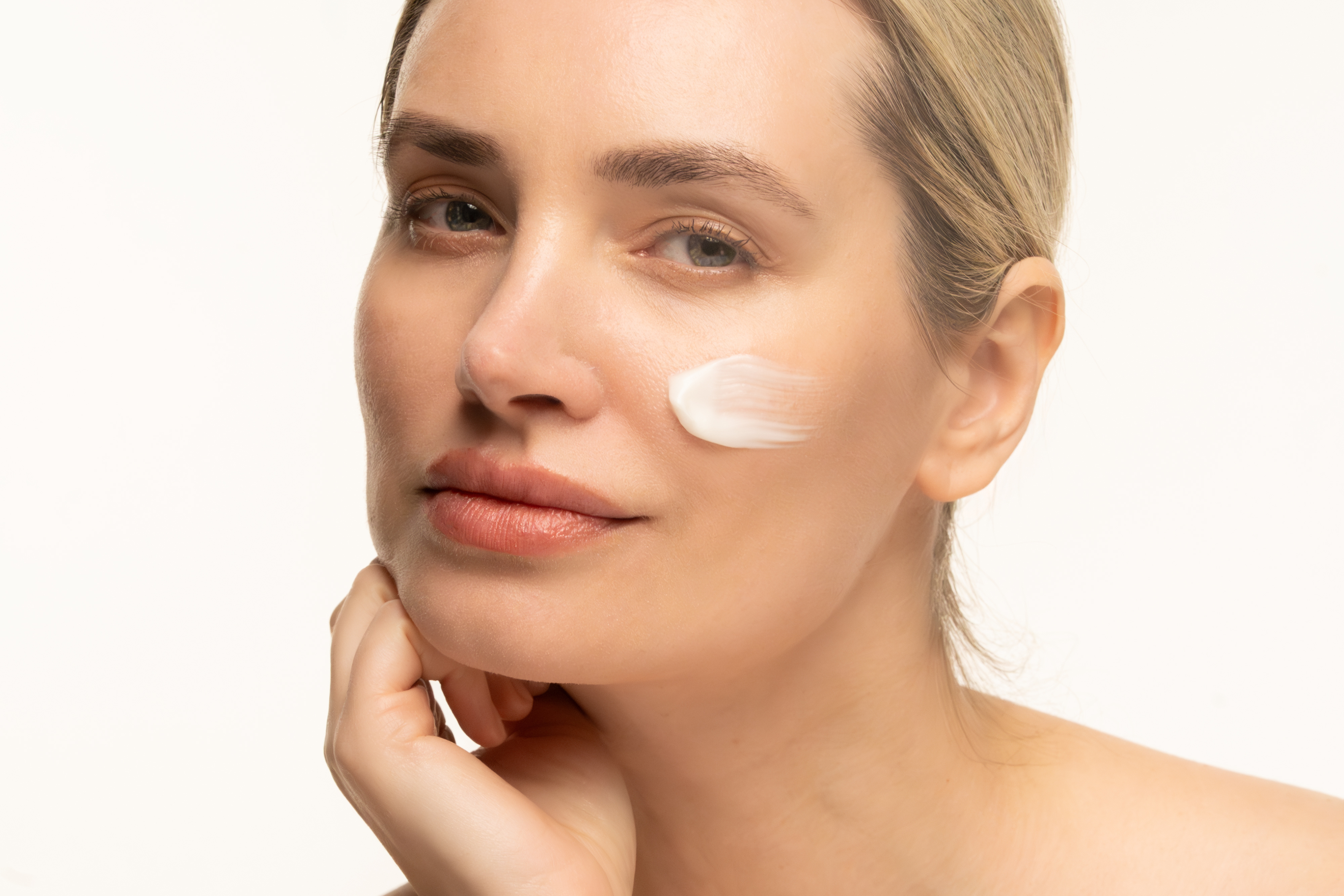 How to Choose the Right Day Cream: A Guide to Moisturisers for Every Skin Type